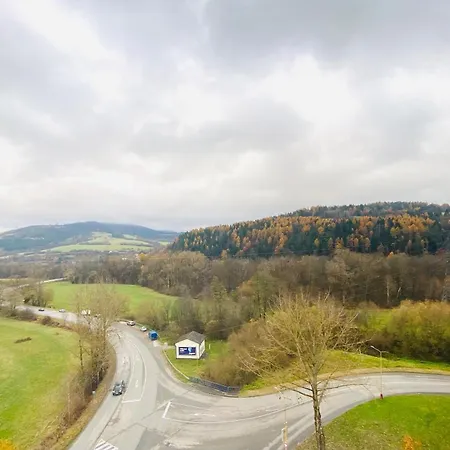 3 Izbovy Knm شقة *